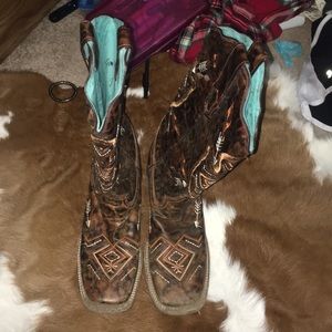 Corral boots